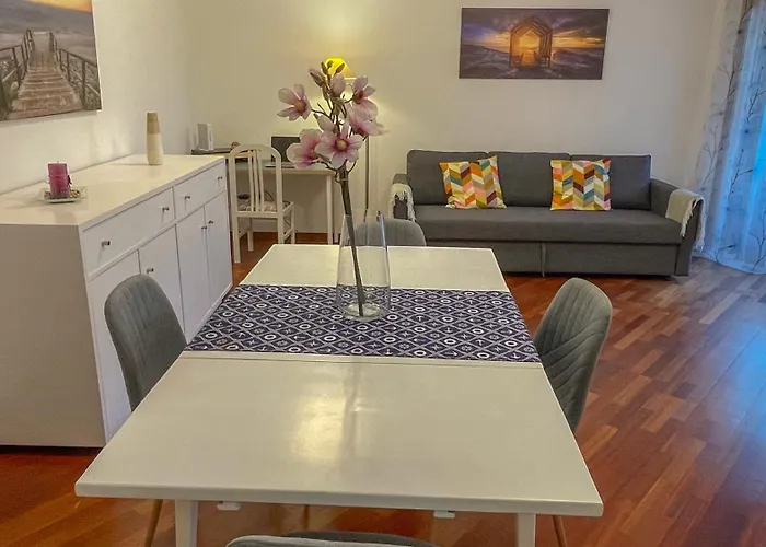 Aromas Flavors Tours Beach *