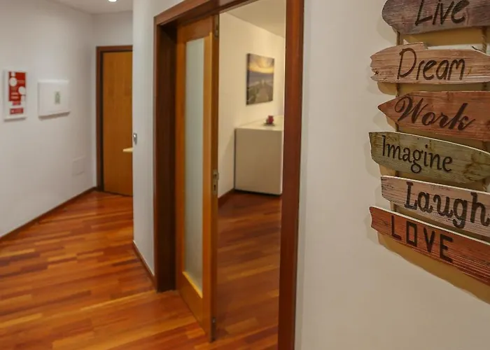 Aromas Flavors Tours Beach 伊斯莫里兹